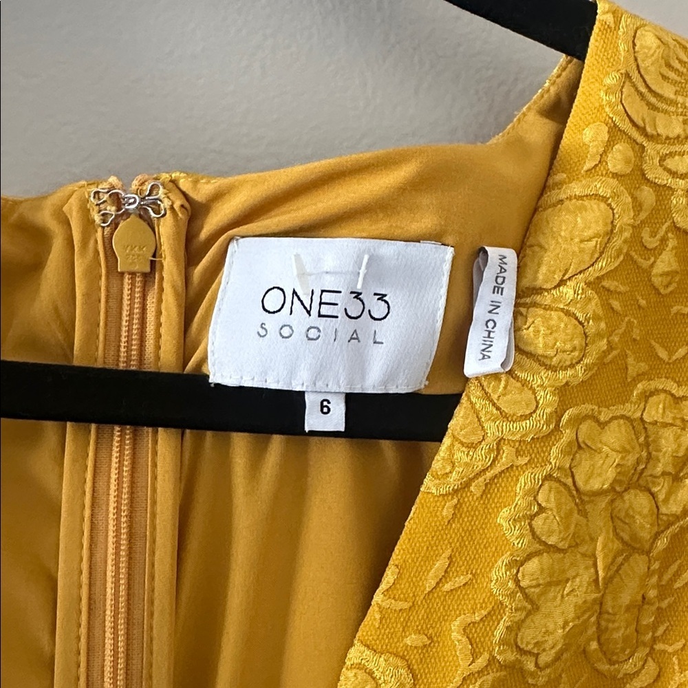 ONE33 Social Women's Yellow Jacquard Cut-Out Puff-Sleeve Mini Dress Size 6 Chic - Picture 9 of 12